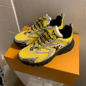 Louis Vuitton shoe size 9